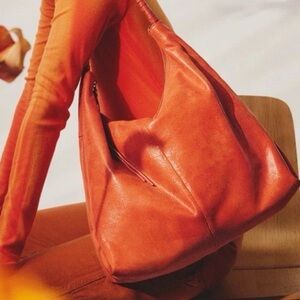 NWOT Hobo Brand Astrid Hobo Bag-Chili Shimmer Color-100% Leather